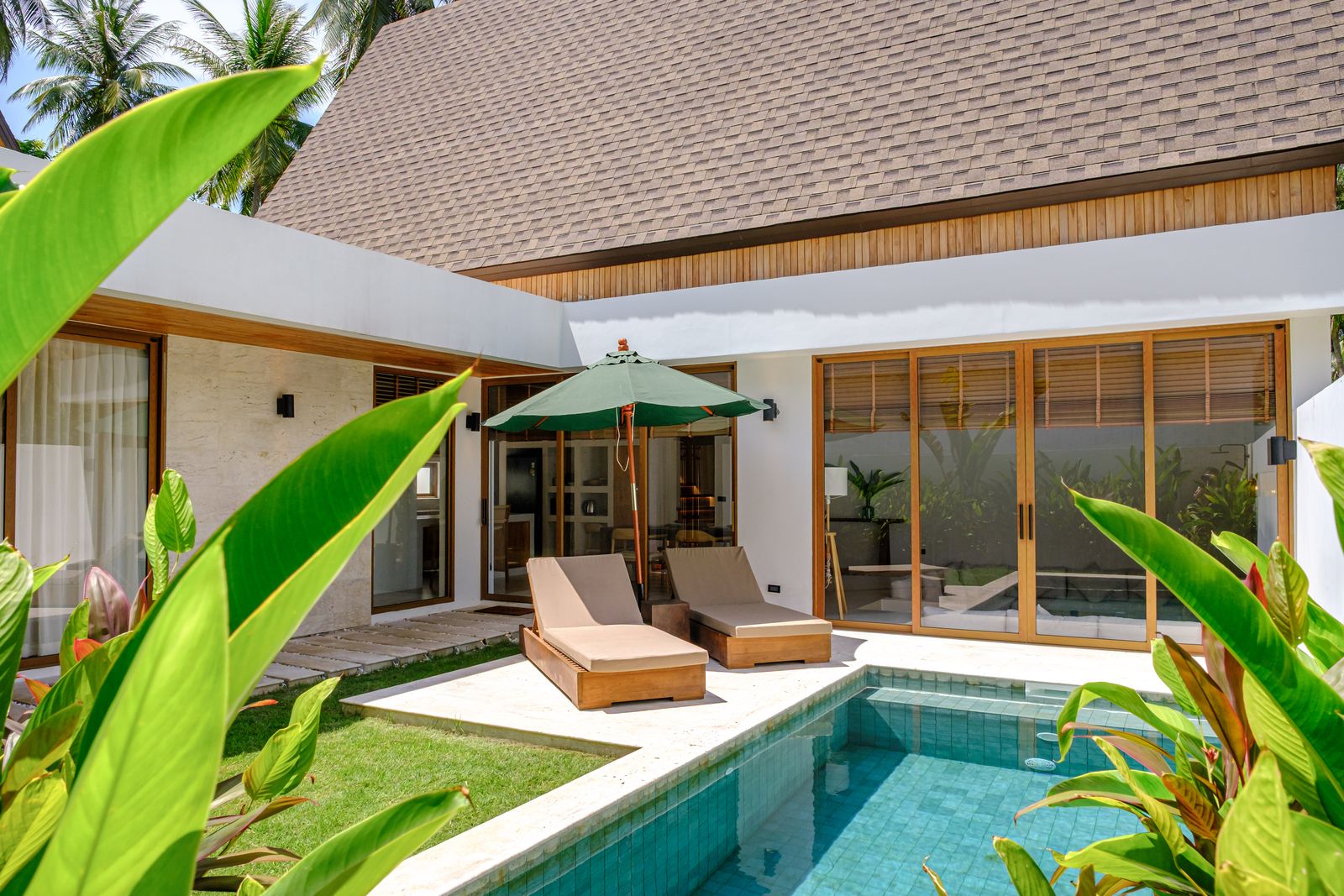 Private pool